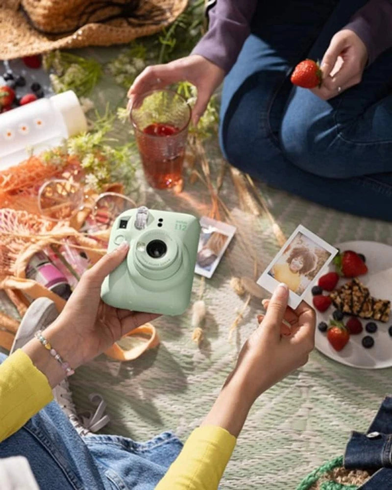Fujifilm - Instax Mini 12 Instant Film Camera - Green
